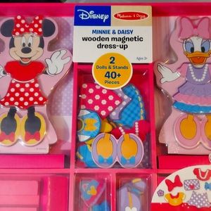 Minnie and daisy magnetic dress up dolls